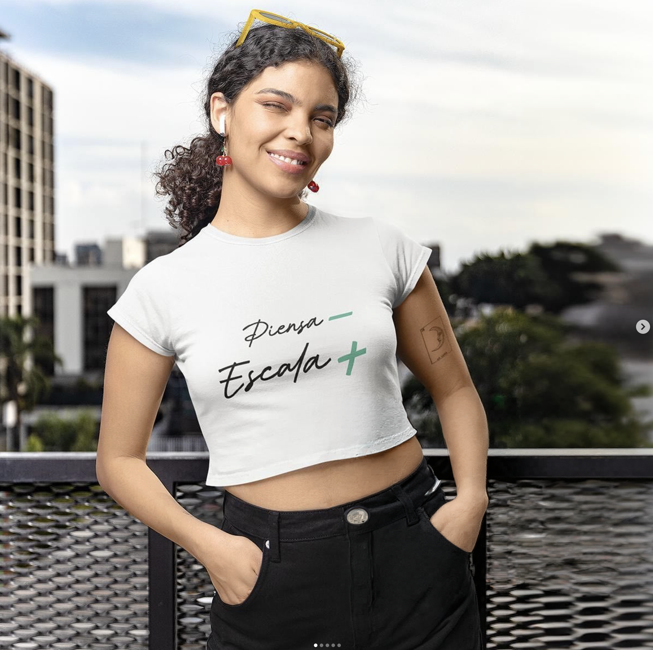 Top Crop + buff y stickers